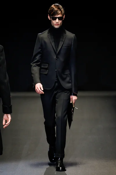 Look 19